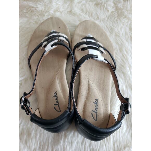 Clarks Qwin Adonia Black, White and Tan Leather Gladiator Sandal Size 6.5M - Picture 5 of 7